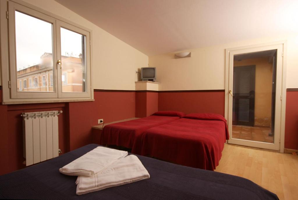Hotel Saturnia ローマ エクステリア 写真