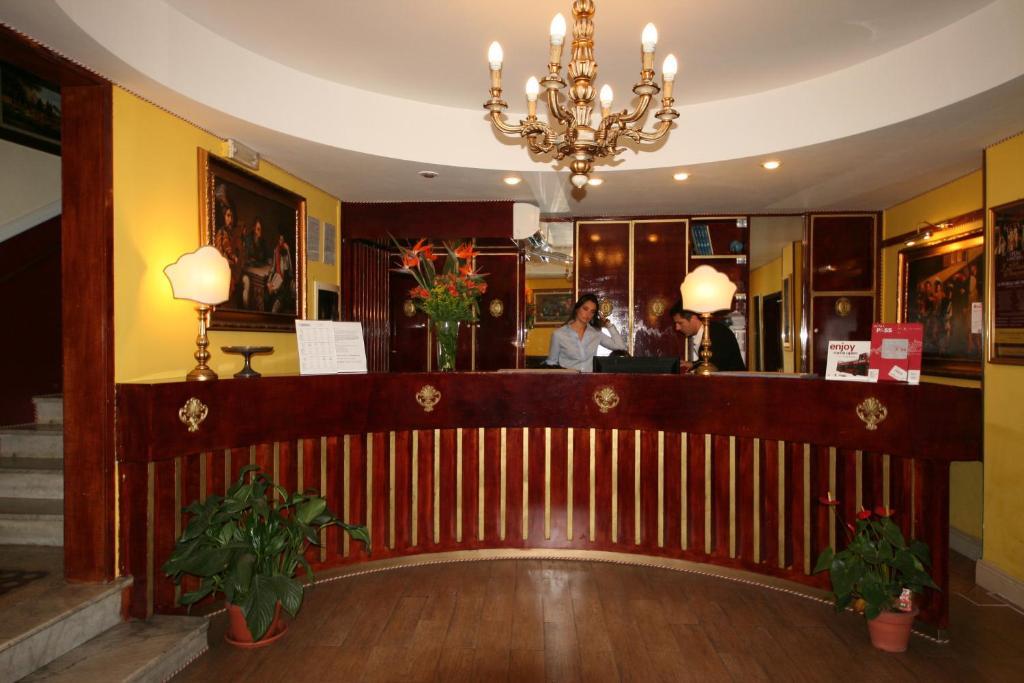 Hotel Saturnia ローマ エクステリア 写真